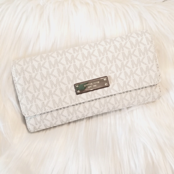 Michael Kors Jet Set White Digital Pin Dot MK Trifold Checkbook Wallet/Pen NWOT - Picture 1 of 15